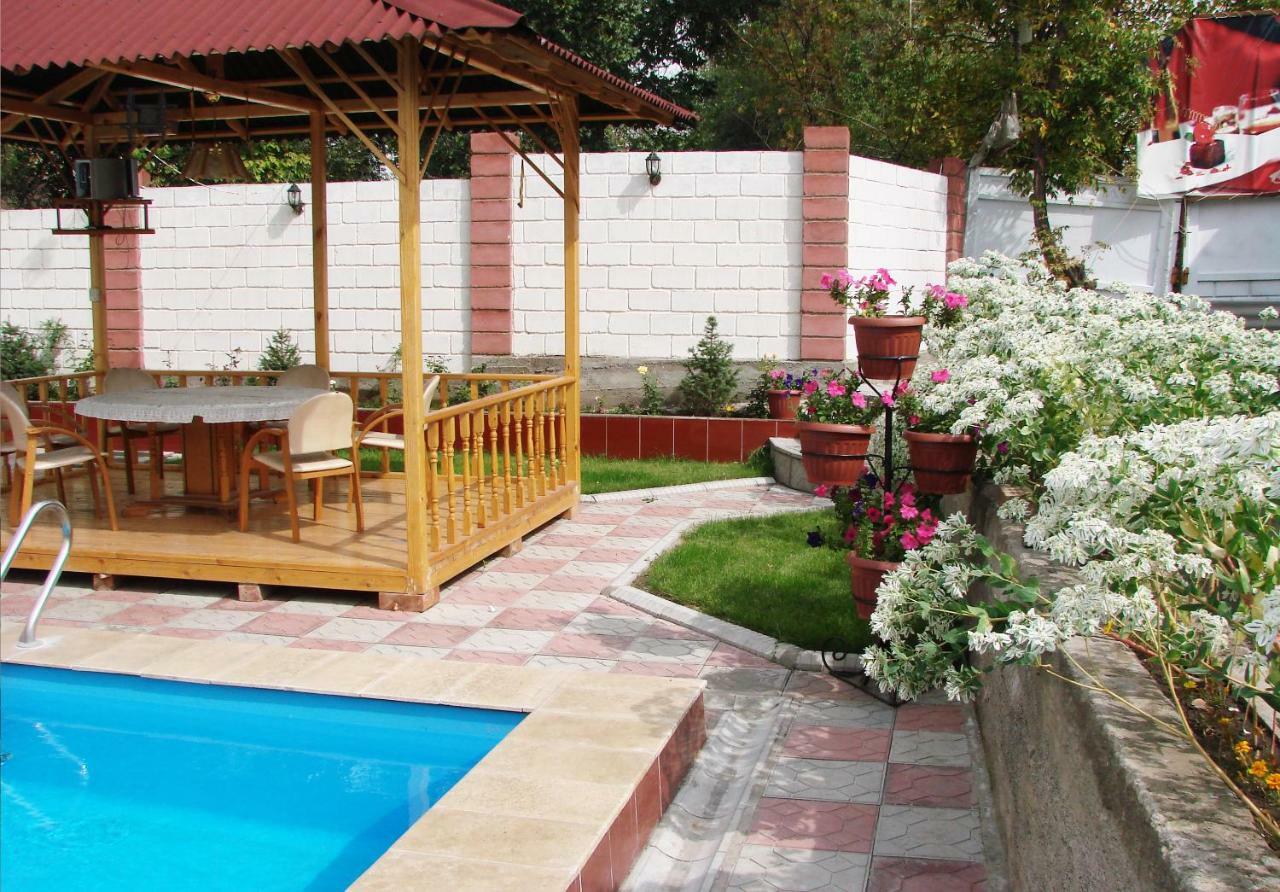 King House Hotel Bishkek Exterior foto